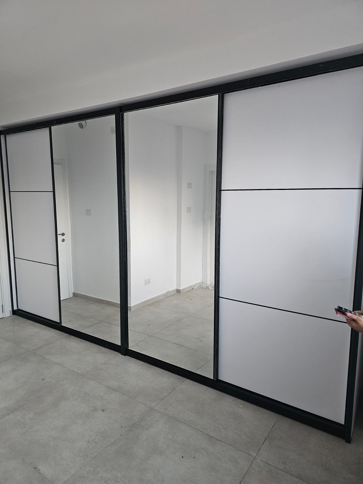 ארונות הזזה 4 דלתות