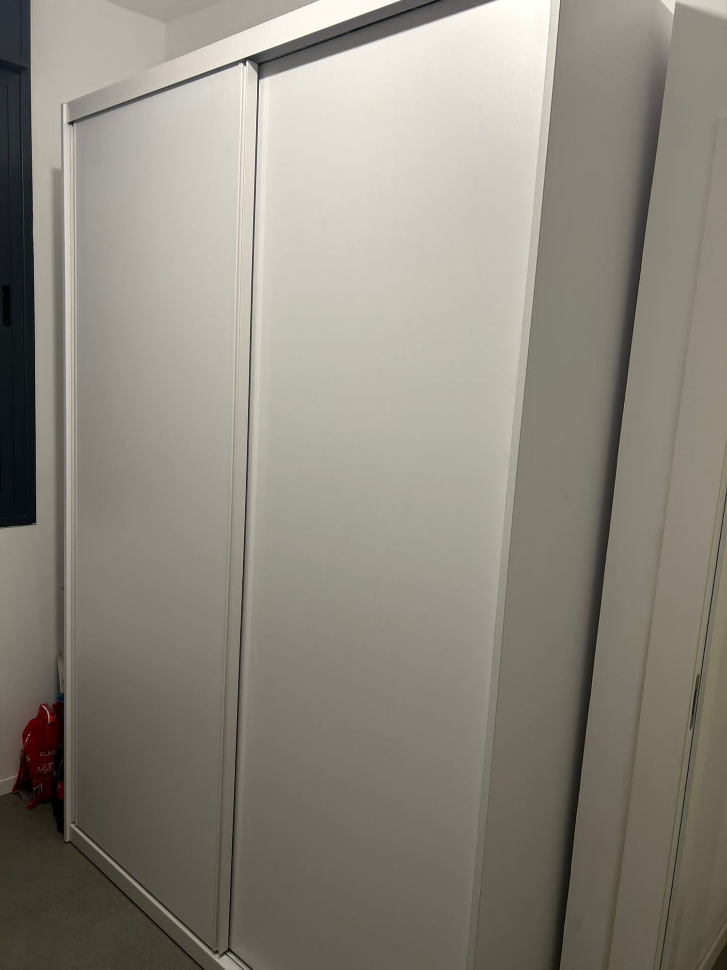 ארון הזזה 2 דלתות דגם White