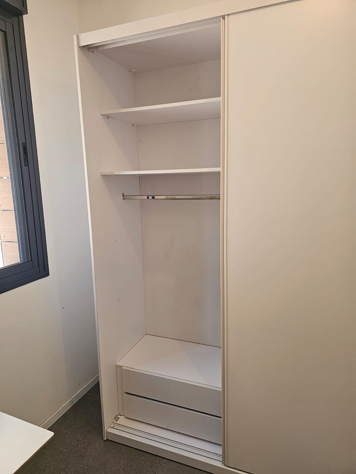 ארון הזזה 2 דלתות דגם White